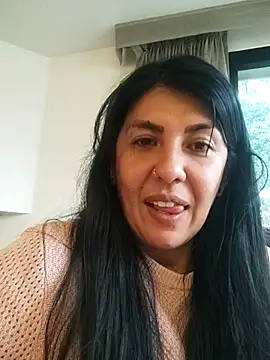 Snapshot of aisha_latina chatting on March 11, 2025, 9:37 pm aisha latina online show from March 11, 2025, 9:37 pm
