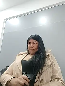 Snapshot of aisha_latina chatting on March 21, 2025, 2:40 pm aisha latina online show from March 21, 2025, 2:40 pm