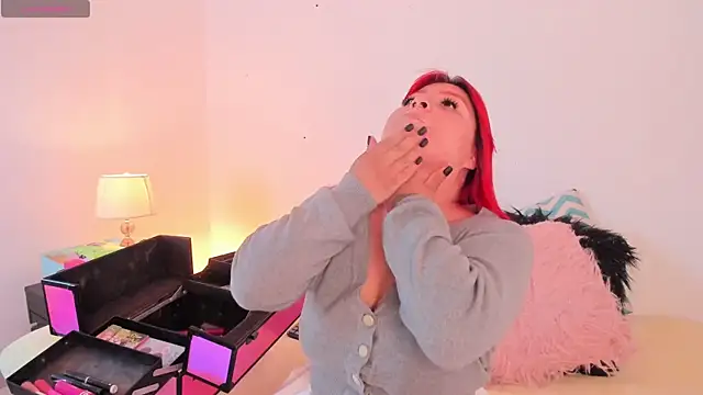 SophieRossi online show from November 14, 2025, 3:38 am