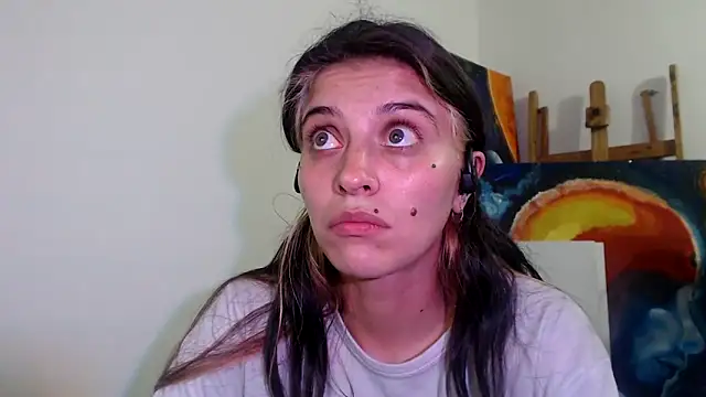 Snapshot of mariecam420 chatting on December 7, 2024, 2:42 am mariecam420 online show from December 7, 2024, 2:42 am