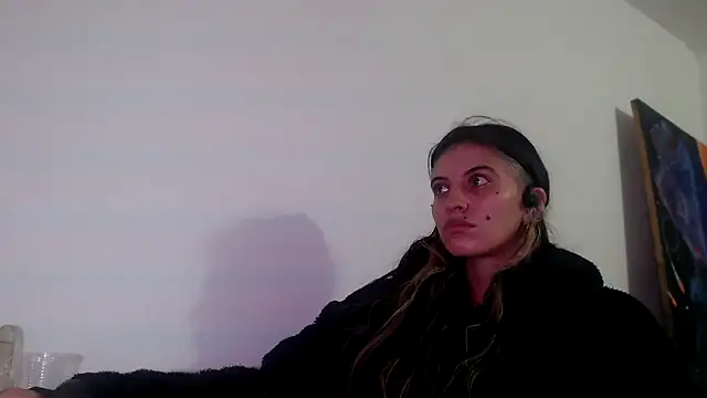 Snapshot of mariecam420 chatting on December 20, 2024, 12:19 am mariecam420 online show from December 20, 2024, 12:19 am