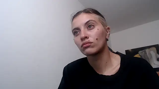 Snapshot of mariecam420 chatting on December 27, 2024, 6:31 pm mariecam420 online show from December 27, 2024, 6:31 pm