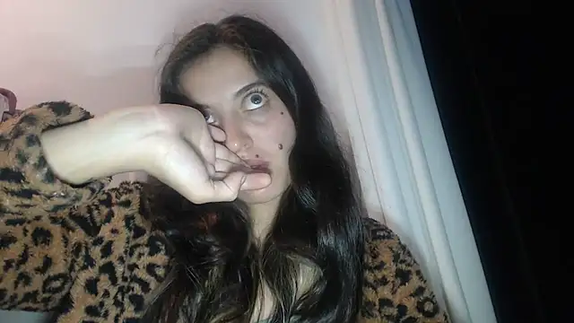 Snapshot of mariecam420 chatting on December 28, 2024, 12:04 am mariecam420 online show from December 28, 2024, 12:04 am