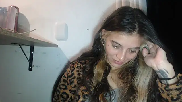 Snapshot of mariecam420 chatting on December 28, 2024, 3:04 am mariecam420 online show from December 28, 2024, 3:04 am