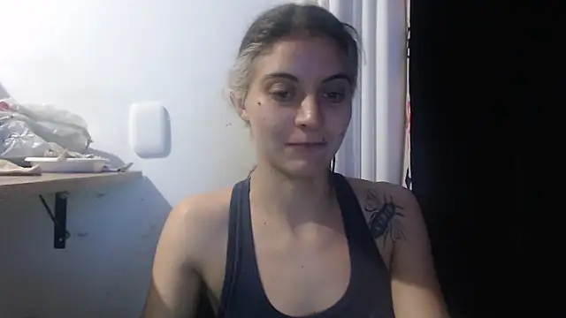 Snapshot of mariecam420 chatting on January 25, 2025, 1:43 am mariecam420 online show from January 25, 2025, 1:43 am
