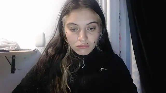 Snapshot of mariecam420 chatting on January 29, 2025, 2:30 am mariecam420 online show from January 29, 2025, 2:30 am