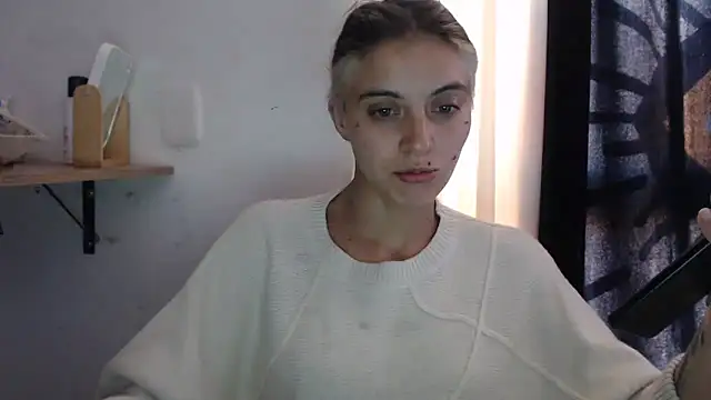 Snapshot of mariecam420 chatting on February 10, 2025, 9:47 pm mariecam420 online show from February 10, 2025, 9:47 pm