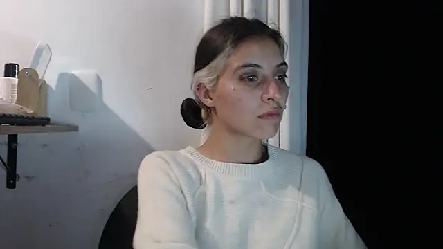 Snapshot of mariecam420 chatting on February 11, 2025, 3:50 am mariecam420 online show from February 11, 2025, 3:50 am