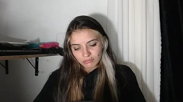 Snapshot of mariecam420 chatting on February 12, 2025, 10:59 pm mariecam420 online show from February 12, 2025, 10:59 pm
