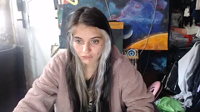 Snapshot of mariecam420 chatting on March 13, 2025, 6:56 pm mariecam420 online show from March 13, 2025, 6:56 pm