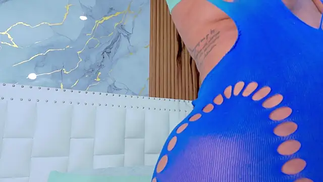 IrresistibleMilf online show from October 1, 2025, 3:29 pm