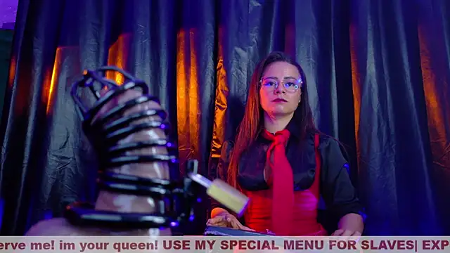 MistressSlut1 online show from November 24, 2025, 11:21 am