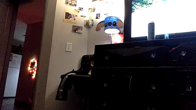 Snapshot of CutieFrmthehood chatting on February 24, 2026, 1:14 am CutieFrmthehood online show from February 24, 2026, 1:14 am