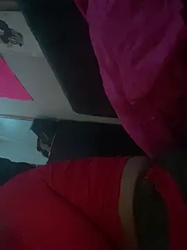 Snapshot of CutieFrmthehood chatting on March 7, 2026, 8:06 pm CutieFrmthehood online show from March 7, 2026, 8:06 pm