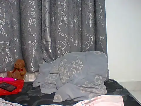 Pink pussy - online show from September 28, 2025, 11:15 am