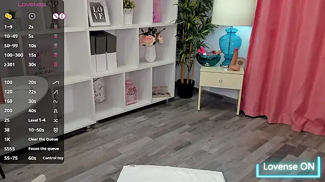 EmaBrownie online show from March 12, 2026, 10:54 am