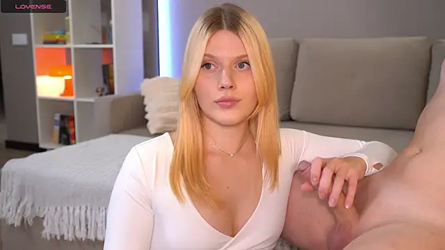 MissJuliya online show from July 22, 2026, 1:25 pm