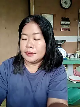 lickmepussy21 online show from October 17, 2025, 10:34 pm