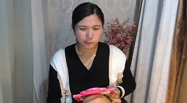 MS Isabella Snow92 online show from February 6, 2025, 8:39 am