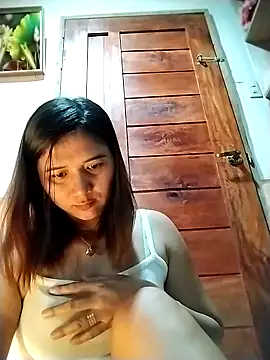 MS Isabella Snow92 online show from May 24, 2026, 9:53 pm