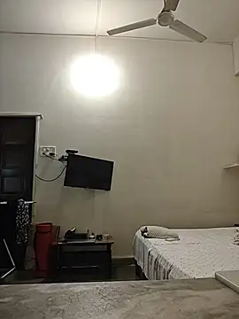 Susannemilf online show from March 21, 2026, 6:07 am