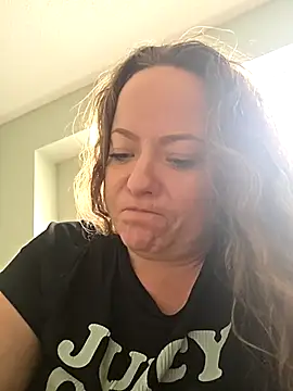 julimonroe online show from February 6, 2026, 3:04 pm