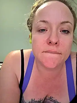 julimonroe online show from March 17, 2026, 12:37 am