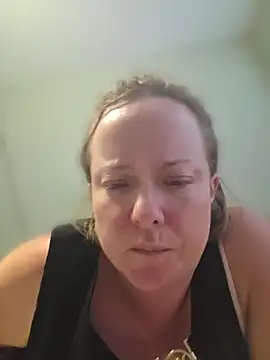 julimonroe online show from June 28, 2026, 1:55 am