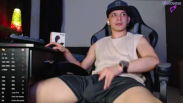 Angel-Twink online show from February 18, 2026, 3:24 am