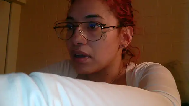 Vixxenn V online show from March 27, 2026, 3:45 am