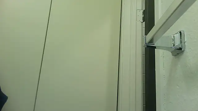 Vixxenn V online show from April 3, 2026, 5:27 am