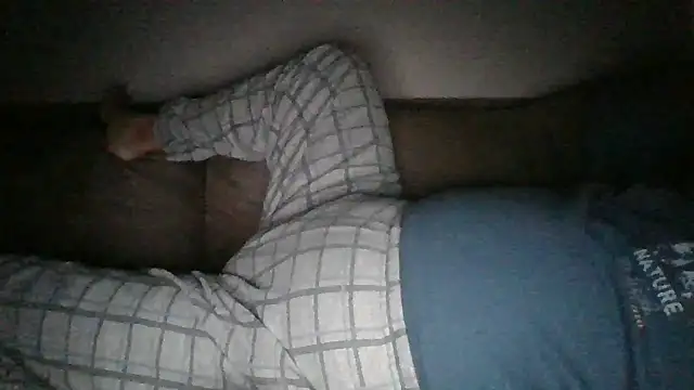 Snapshot of Anderrust chatting on February 4, 2025, 10:45 pm Anderrust online show from February 4, 2025, 10:45 pm