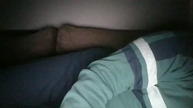 Snapshot of Anderrust chatting on February 22, 2025, 11:57 pm Anderrust online show from February 22, 2025, 11:57 pm