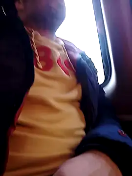 Snapshot of kevgir08 chatting on December 14, 2024, 12:33 pm kevgir08 online show from December 14, 2024, 12:33 pm