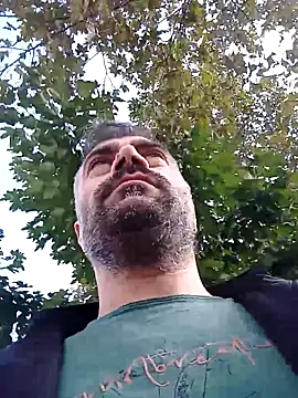 Snapshot of kevgir08 chatting on October 20, 2025, 12:05 pm kevgir08 online show from October 20, 2025, 12:05 pm