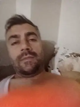 Snapshot of kevgir08 chatting on October 26, 2025, 9:21 pm kevgir08 online show from October 26, 2025, 9:21 pm