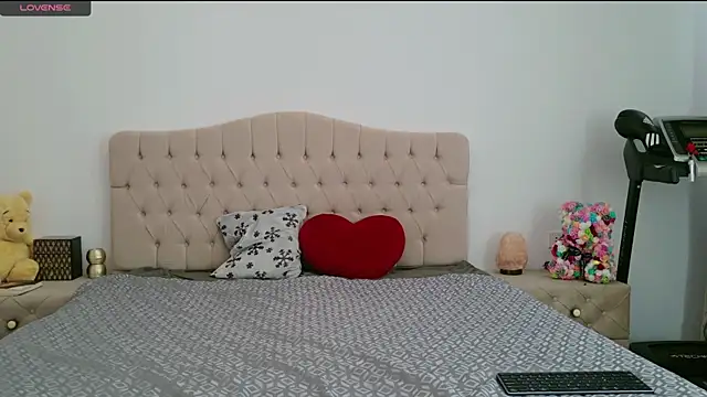 Snapshot of Annyfit4you chatting on February 12, 2025, 1:16 pm Annyfit4you online show from February 12, 2025, 1:16 pm