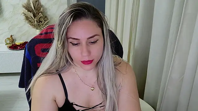 Snapshot of Annyfit4you chatting on February 26, 2025, 11:48 pm Annyfit4you online show from February 26, 2025, 11:48 pm