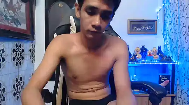 Snapshot of asianmaster27 chatting on January 18, 2025, 12:26 pm asianmaster27 online show from January 18, 2025, 12:26 pm