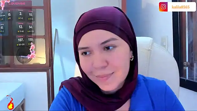 MatchedEyebrow online show from October 6, 2025, 8:50 pm