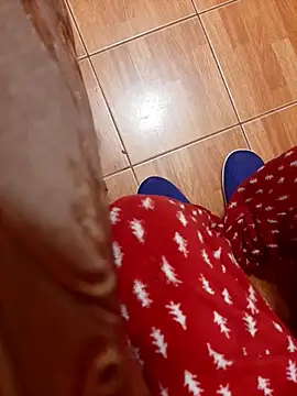 feet toes online show from October 22, 2025, 4:24 am