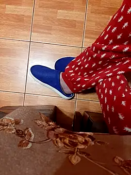 feet toes online show from December 22, 2025, 5:48 am