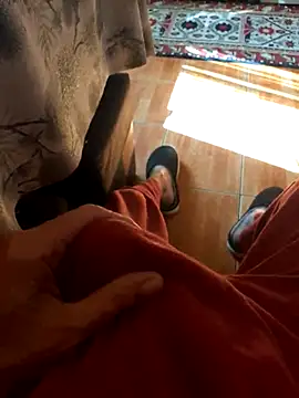 feet toes online show from July 6, 2026, 6:32 am