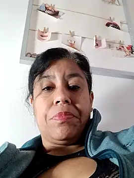 Snapshot of Molly_newman6 chatting on March 16, 2025, 11:16 am Molly newman6 online show from March 16, 2025, 11:16 am