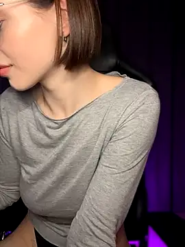 Camilla Railian online show from December 3, 2024, 12:24 am