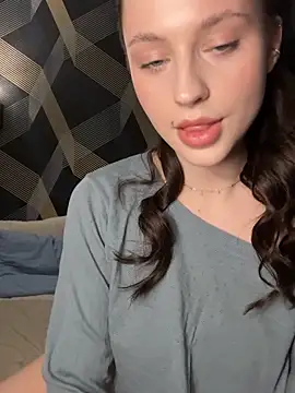 Camilla Railian online show from March 20, 2025, 4:20 pm