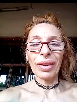 FrozenWaffle online show from February 13, 2025, 10:33 pm