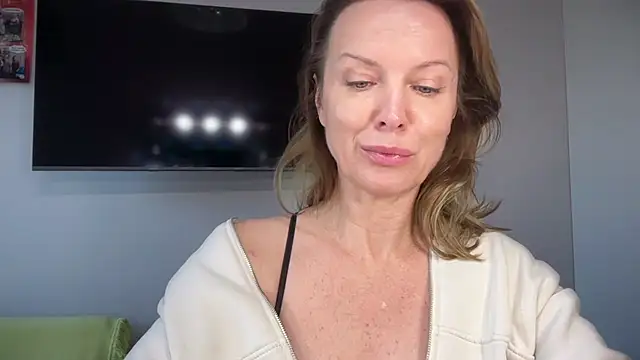 Snapshot of RachellAmazing chatting on October 1, 2025, 12:11 pm RachellAmazing online show from October 1, 2025, 12:11 pm