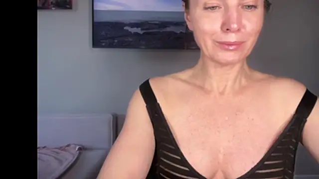 Snapshot of RachellAmazing chatting on July 16, 2026, 6:25 pm RachellAmazing online show from July 16, 2026, 6:25 pm