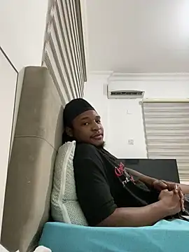 Snapshot of finefinance chatting on October 1, 2025, 5:30 pm finefinance online show from October 1, 2025, 5:30 pm